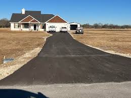 Best Gravel Driveway Installation  in Muttontown, NY